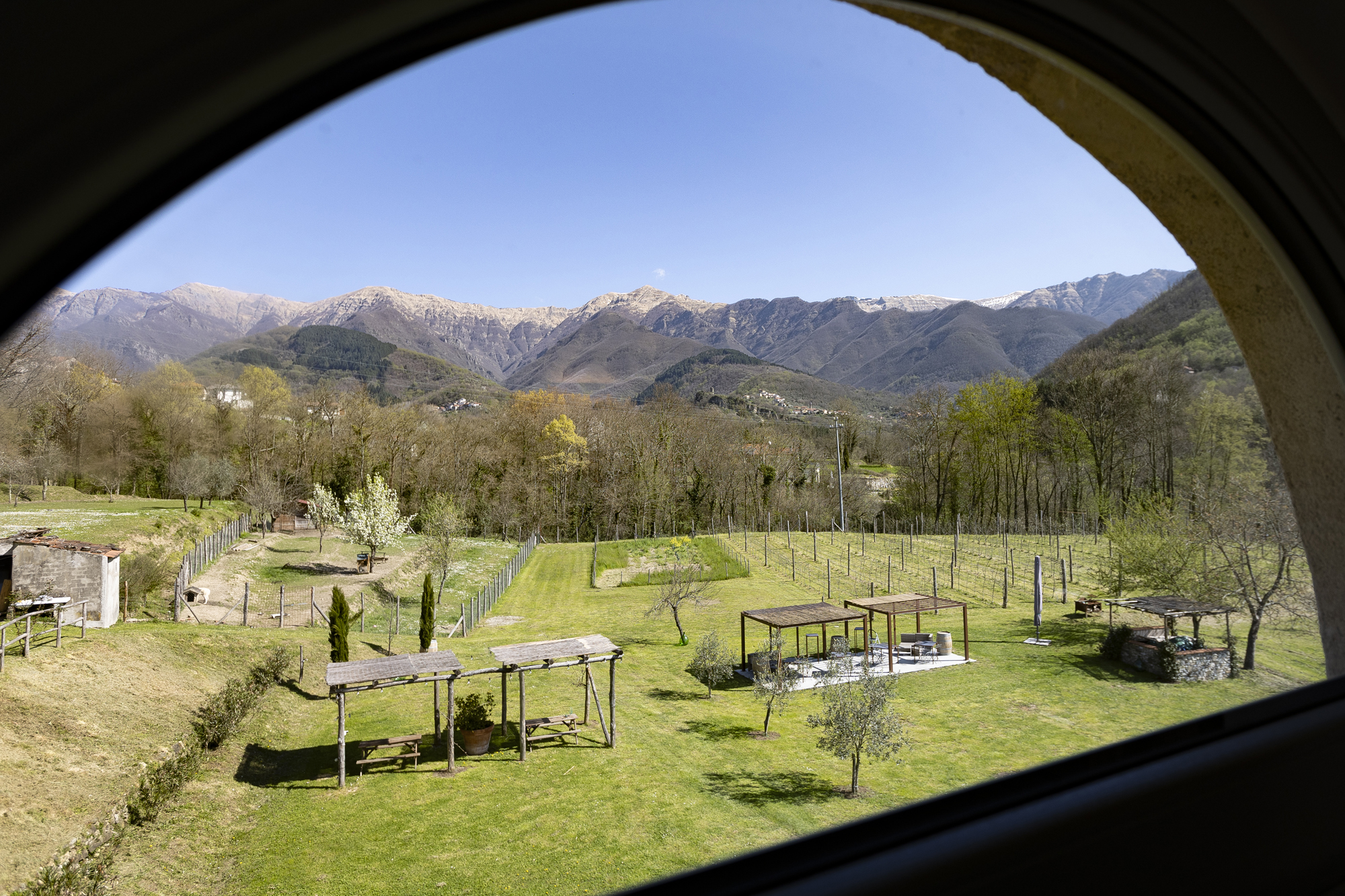 Book your stay in Lunigiana_Agriturismo I Giunchi_3 Pax room credits Jacopo Grassi