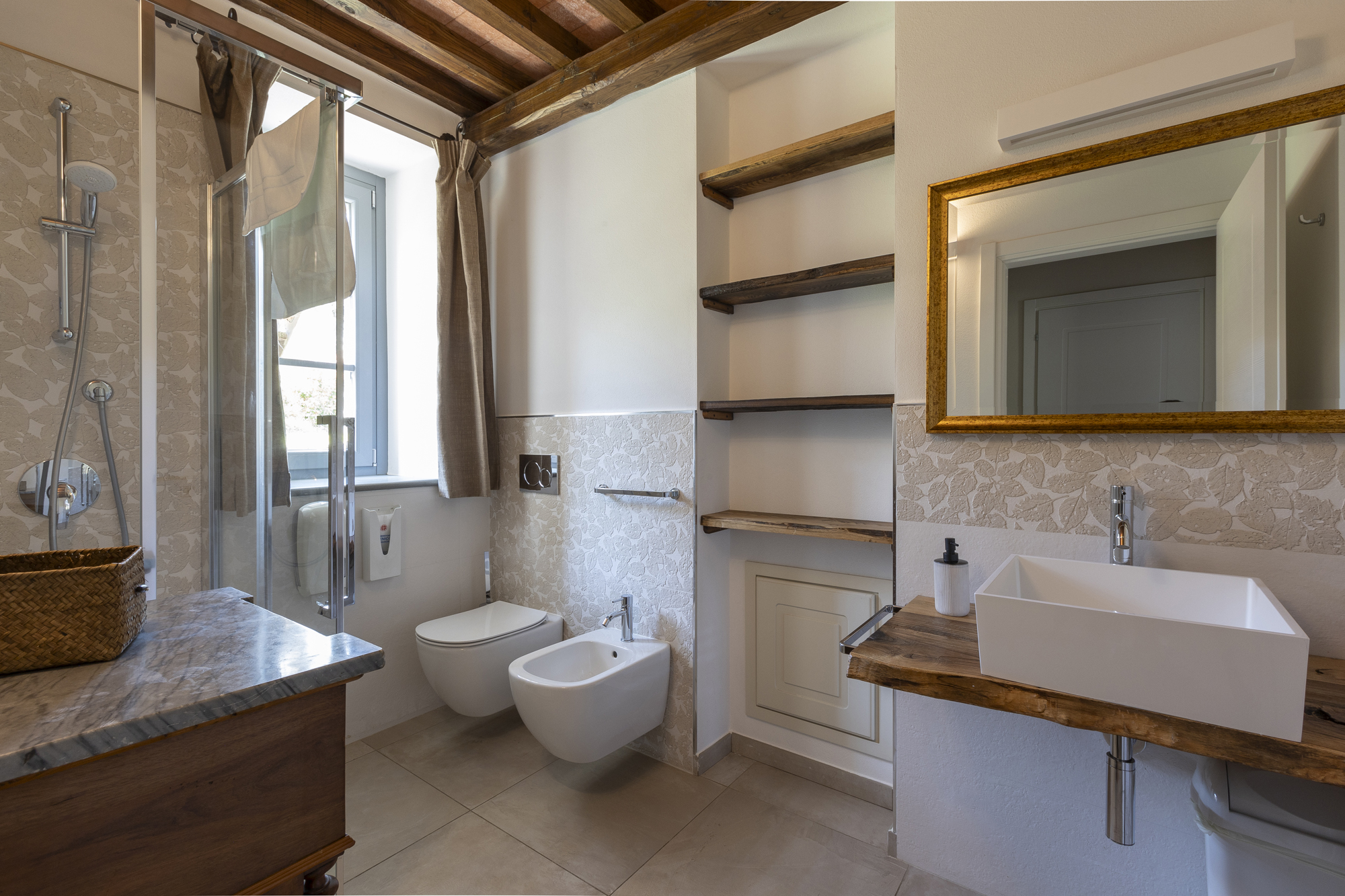 Book your stay in Lunigiana_Agriturismo I Giunchi_2 o 3 pax room credits Jacopo Grassi Book your stay in Lunigiana_Agriturismo I Giunchi_2 o 3 pax room credits Jacopo Grassi